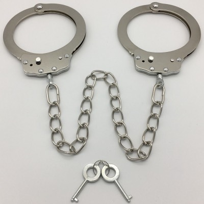 Μεταλλικές Χειροπέδες Large – Ισχυρός Έλεγχος & Σέξι Παιχνίδι