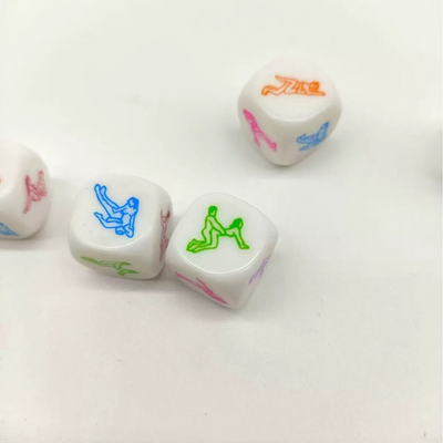 Ζάρι Ερωτικού Παιχνιδιού – Διαφορετικές Στάσεις για Στιγμές Απόλαυσης